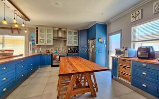 5 Bedroom House For Sale in Meersig