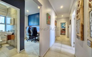 5 Bedroom House For Sale in Meersig