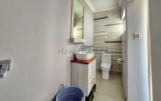 5 Bedroom House For Sale in Meersig