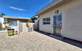 5 Bedroom House For Sale in Meersig