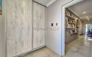 5 Bedroom House For Sale in Meersig