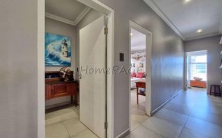 5 Bedroom House For Sale in Meersig