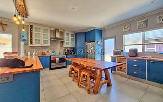 5 Bedroom House For Sale in Meersig