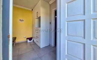 5 Bedroom House For Sale in Meersig