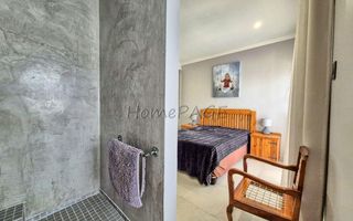 5 Bedroom House For Sale in Meersig