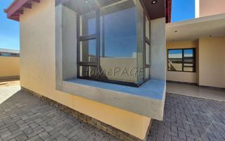 3 Bedroom House For Sale in Meersig