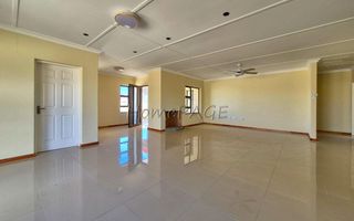 3 Bedroom House For Sale in Meersig