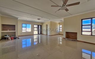 3 Bedroom House For Sale in Meersig