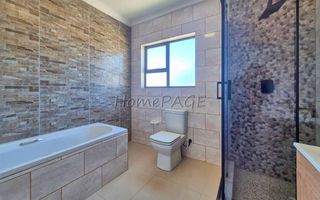 3 Bedroom House For Sale in Meersig