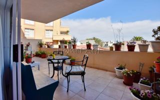 2 Bedroom Apartment/Penthouse For Sale in Swakopmund Central...