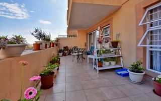 2 Bedroom Apartment/Penthouse For Sale in Swakopmund Central...