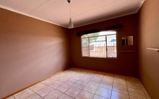 4 Bedroom House For Sale in Okahandja