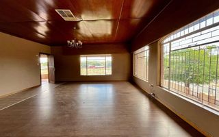 4 Bedroom House For Sale in Okahandja