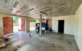 4 Bedroom House For Sale in Okahandja