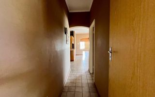 4 Bedroom House For Sale in Okahandja