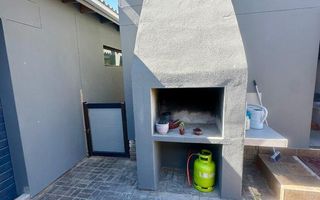 2 Bedroom Apartment/Penthouse To Rent in Ocean View, Swakopm...