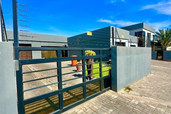 2 Bedroom Apartment/Penthouse To Rent in Ocean View, Swakopmund