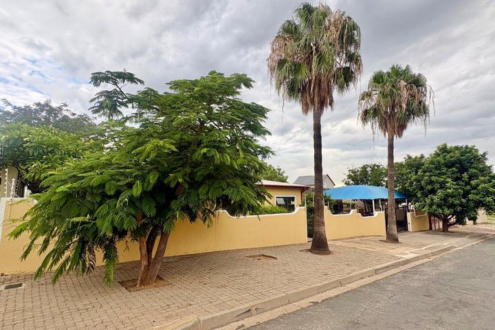 3 Bedroom House For Sale in Khomasdal , Windhoek