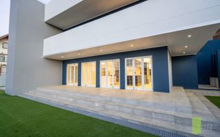 7 Bedroom House For Sale in Auasblick, Windhoek