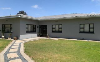 3 Bedroom House For Sale in Oranjemund