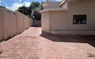 4 Bedroom House To Rent in Olympia, Windhoek
