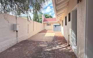 4 Bedroom House To Rent in Olympia, Windhoek