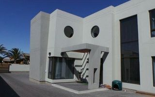 5 Bedroom House For Sale in Meersig