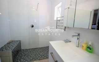 2 Bedroom Apartment/Penthouse For Sale in Swakopmund Central...