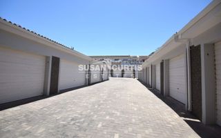 2 Bedroom Apartment/Penthouse For Sale in Swakopmund Central...