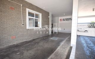 2 Bedroom Apartment/Penthouse For Sale in Swakopmund Central...