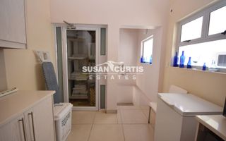 8 Bedroom House For Sale in Mile 4 Extension 1, Swakopmund