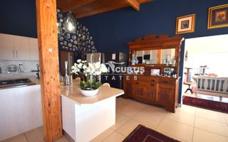 8 Bedroom House For Sale in Mile 4 Extension 1, Swakopmund