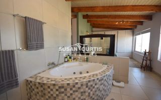 8 Bedroom House For Sale in Mile 4 Extension 1, Swakopmund