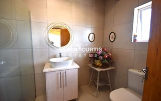 8 Bedroom House For Sale in Mile 4 Extension 1, Swakopmund