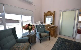 8 Bedroom House For Sale in Mile 4 Extension 1, Swakopmund