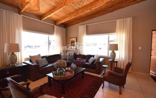 8 Bedroom House For Sale in Mile 4 Extension 1, Swakopmund