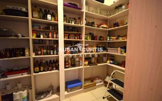 8 Bedroom House For Sale in Mile 4 Extension 1, Swakopmund