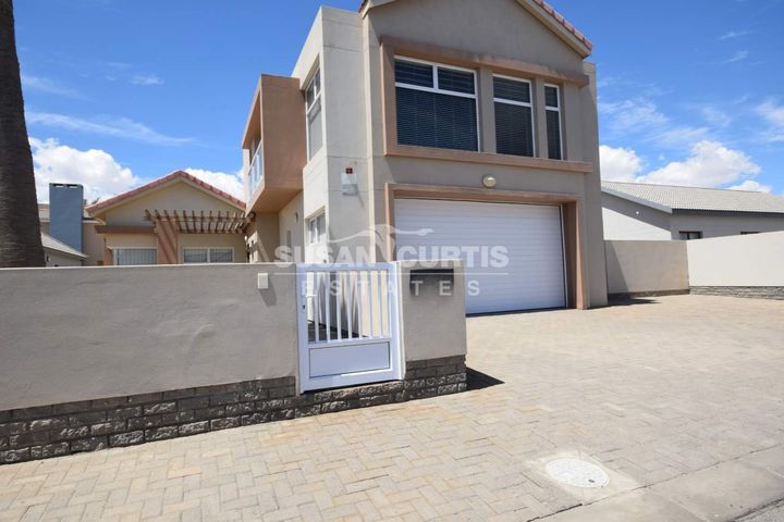 3 Bedroom House For Sale in Swakopmund Ext 15, Swakopmund