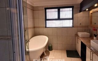 4 Bedroom House For Sale in Vineta, Swakopmund