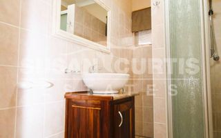 4 Bedroom House To Rent in Long Beach