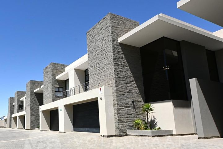 3 Bedroom House For Sale in Mile 4 Extension 1, Swakopmund
