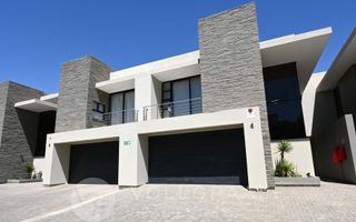3 Bedroom House For Sale in Mile 4 Extension 1, Swakopmund