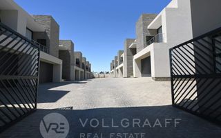 3 Bedroom House For Sale in Mile 4 Extension 1, Swakopmund