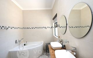 3 Bedroom House For Sale in Mile 4 Extension 1, Swakopmund