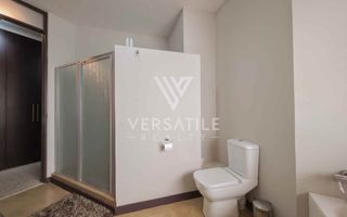 4 Bedroom House For Sale in Long Beach