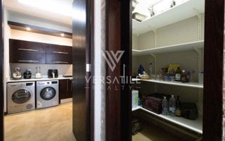 4 Bedroom House For Sale in Long Beach