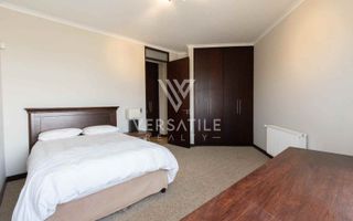 4 Bedroom House For Sale in Long Beach