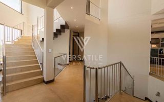 4 Bedroom House For Sale in Long Beach