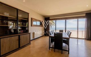 4 Bedroom House For Sale in Long Beach