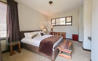 4 Bedroom House For Sale in Long Beach